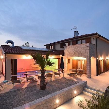 Villa Muskatel -With Heated Pool Brzac ภายนอก รูปภาพ