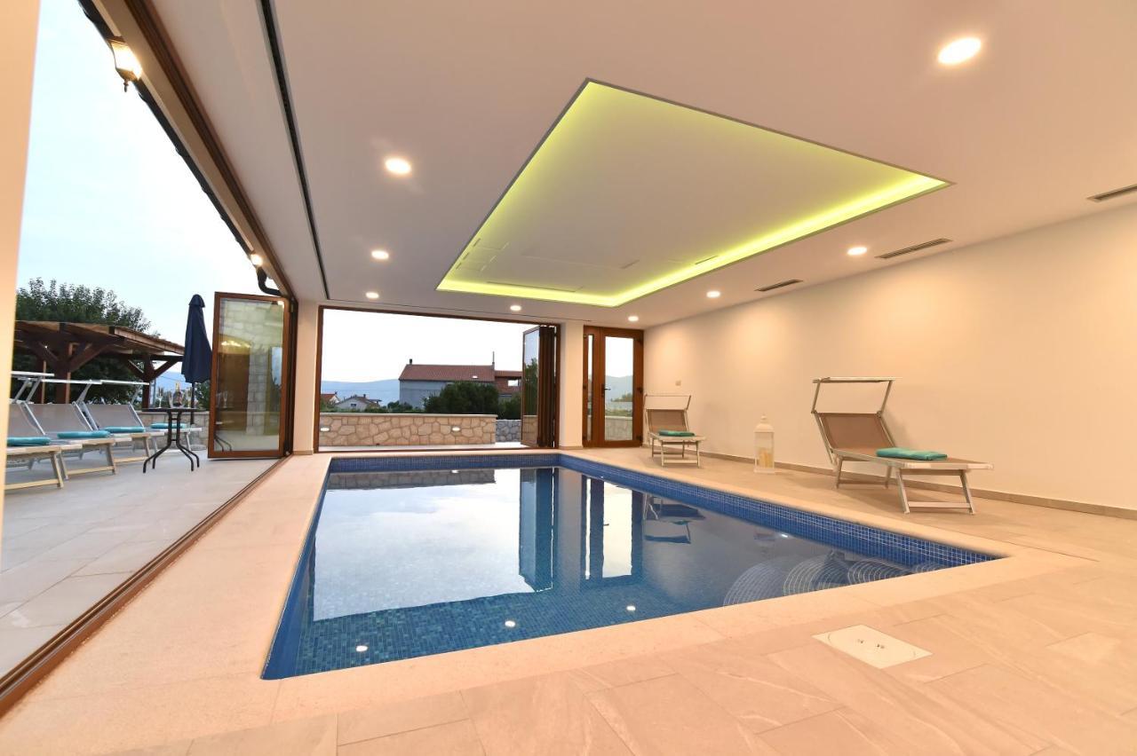 Villa Muskatel -With Heated Pool Brzac ภายนอก รูปภาพ