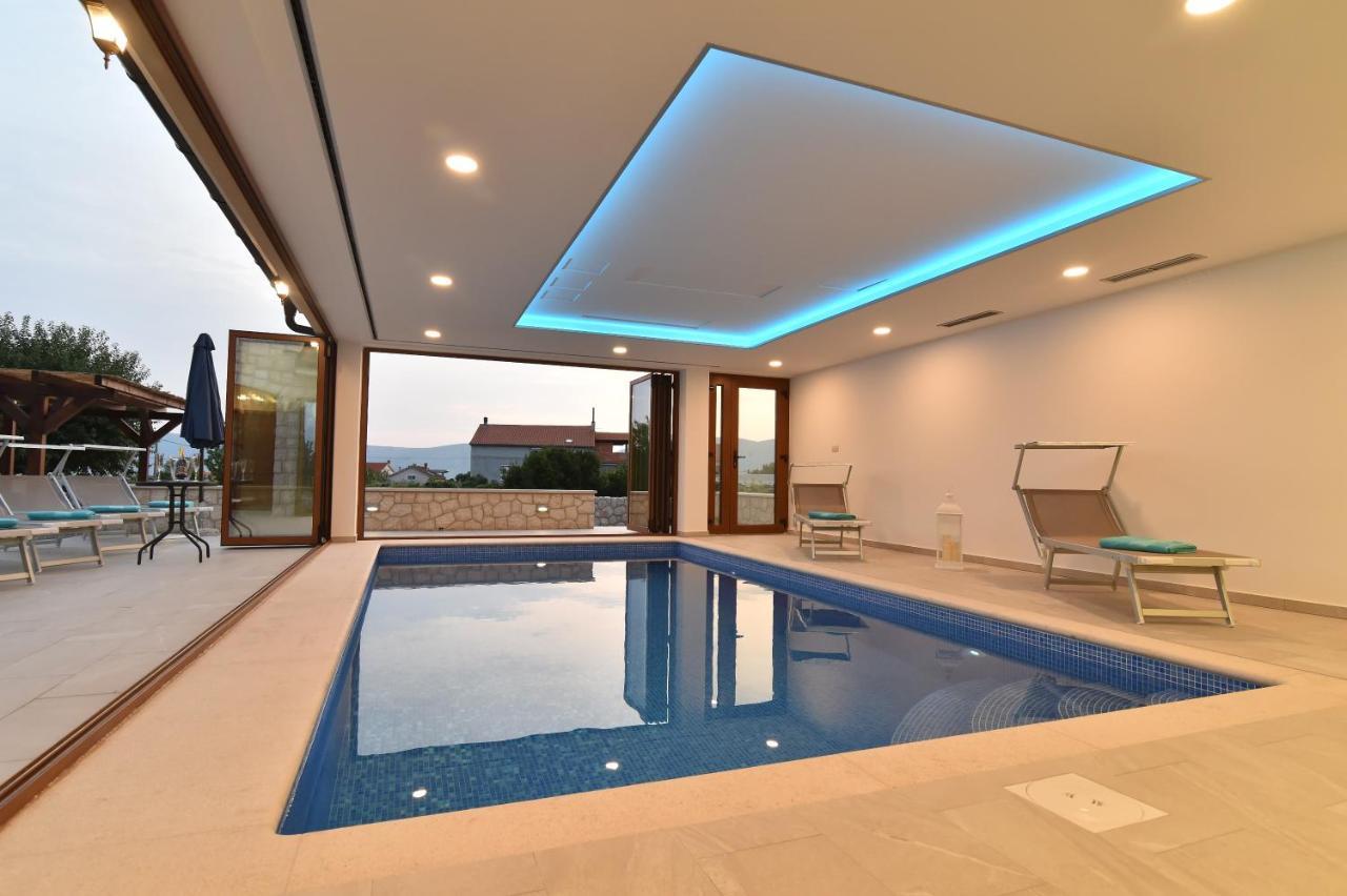 Villa Muskatel -With Heated Pool Brzac ภายนอก รูปภาพ