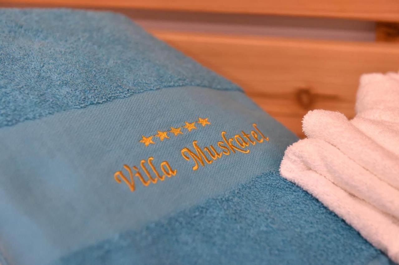 Villa Muskatel -With Heated Pool Brzac ภายนอก รูปภาพ