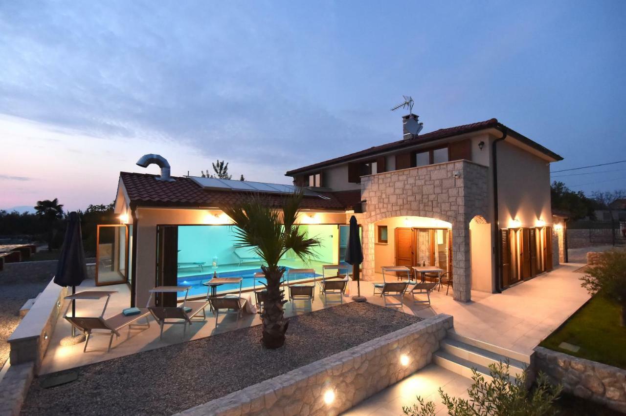 Villa Muskatel -With Heated Pool Brzac ภายนอก รูปภาพ